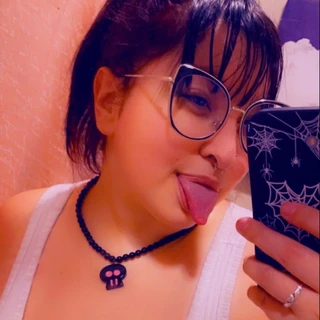 Lilith😈