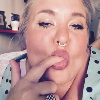 Lindsay Vixen | Amateur | Chubby | Kinky