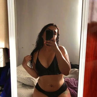 Lingerie mom 🍭 👩🏽‍🦱