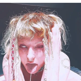 ****