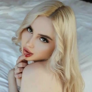 Emmy🔞👱‍♀️