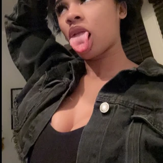 Lola.Ivy
