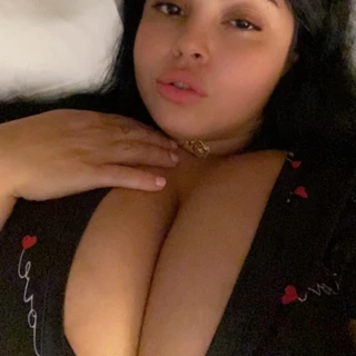 SLUTloLa👄👅🍆