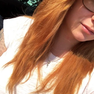 lovelylola