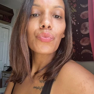 L0Li Feliz The Dangerous Beauty