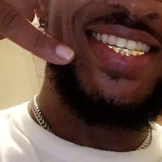 Long D