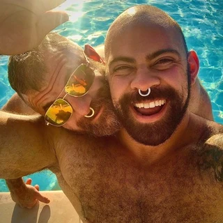 Lorenzo Flexx & Hank Coulter (FreePage)
