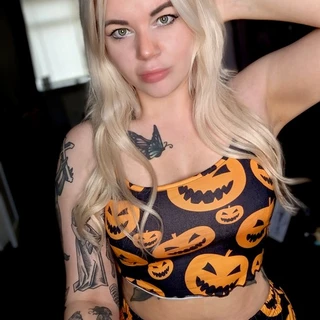 Lucinda_Love
