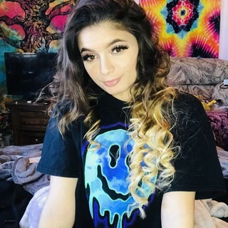 Luna moon ❤️💦🦋 come buy From me daddy
