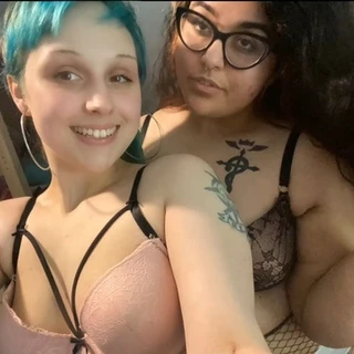 Luna & Alana 💀