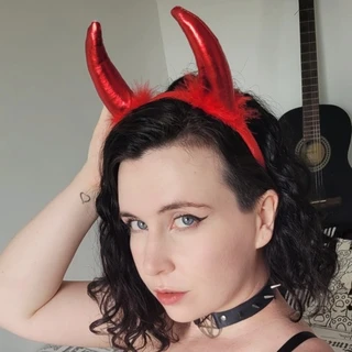 Alana Lupi 🖤