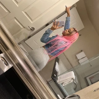 “ladyyy”