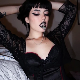 Maîtresse Polina