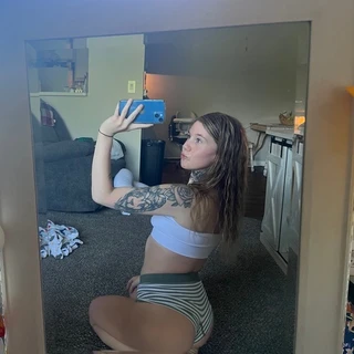 𝑳𝒚𝒔𝒔