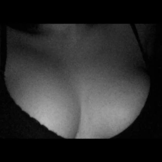T 🤍