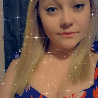 Your favorite blonde 😘