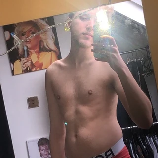 G ✨