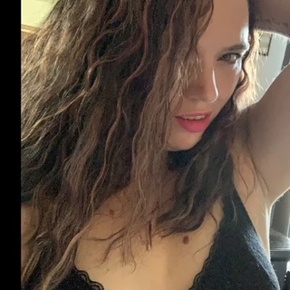 Amanda’s Seductive Side ❣️