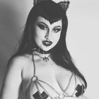 🌙𝕸𝖆𝖓𝖓𝖆 𝕸𝖔𝖔𝖓