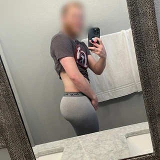 Mitch 🍑