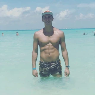 Maxi Rivero