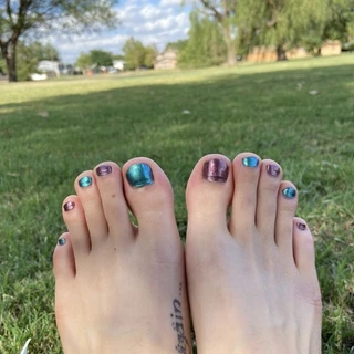 Hippie Toes