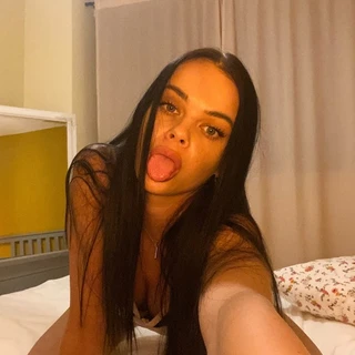 Megan 👼 West 😈