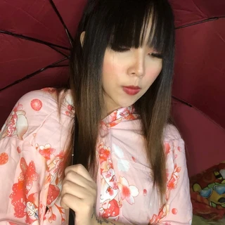Melia Hwang