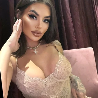 Melia Leigh 🐉