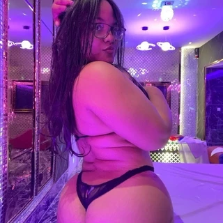 👑𝐌𝐄𝐋𝐋 • 𝑱𝑬𝑹𝑲 𝑶𝑭𝑭 𝑸𝑼𝑬𝑬𝑵👑
