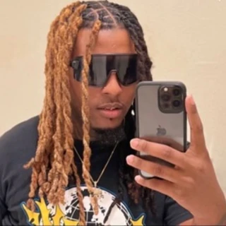 Her favorite dread head 🧲🤪