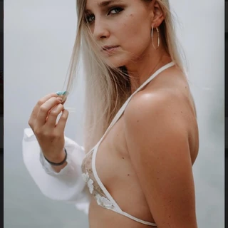Mia Gold