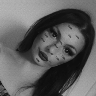 Mia Kneale