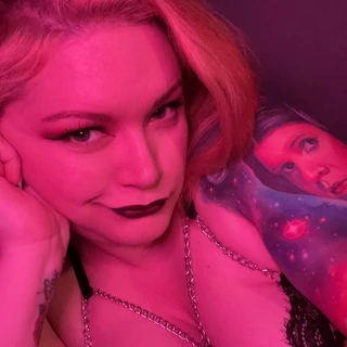Mia Chainsaw
