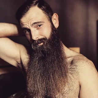 BeardedMan🔝🐻🌈