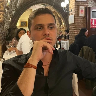 Migue Pastrano.! 🍑😜
