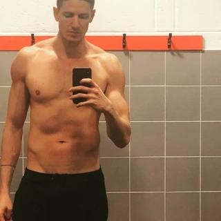 Mikehugecock