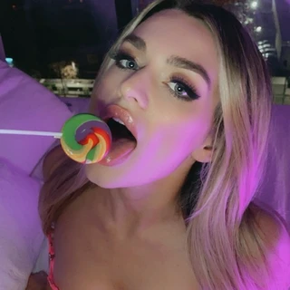 Miki Lollipop