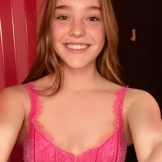 ⭐️ Mimi VIP ⭐️ 18-year-old shy girl