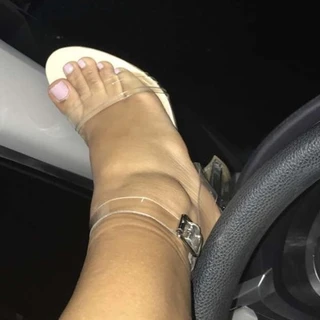 🦶🏽