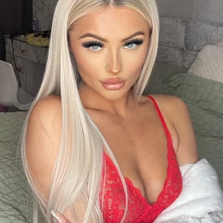 Miss November🐰