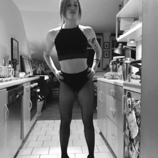 Lara Bon