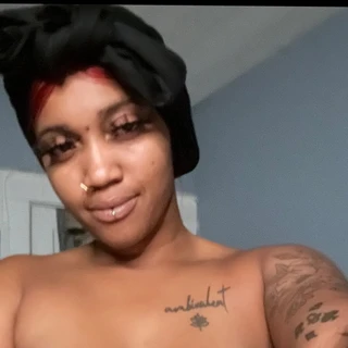 MissQueenHourglass 💰🍃💜