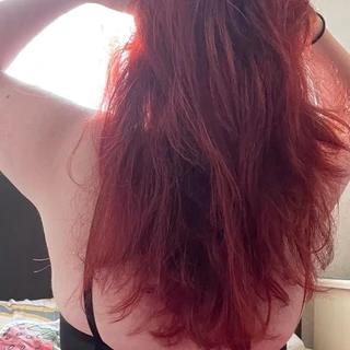 Miss red
