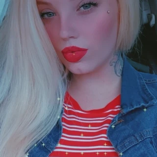 Money makes ME horny