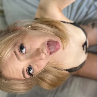 Moni Clover