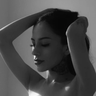 Montse 🖤