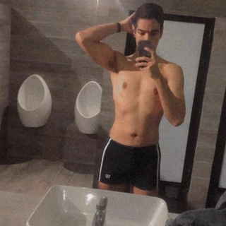 Dr David Montuga