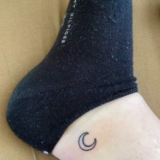 Sock_ndfeet_girlXX
