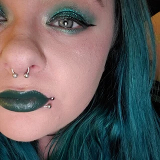 Morticia Coffinqueen